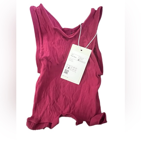 NWT Halara Seamless Flow Cut Out Lace Cropped Tank, OneSize, Violet Quartz - Picture 5 of 6